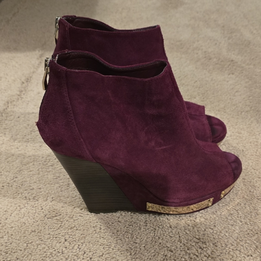 Vince Camuto Chic Suede Wedge Ankle Boots in Dark Garnet